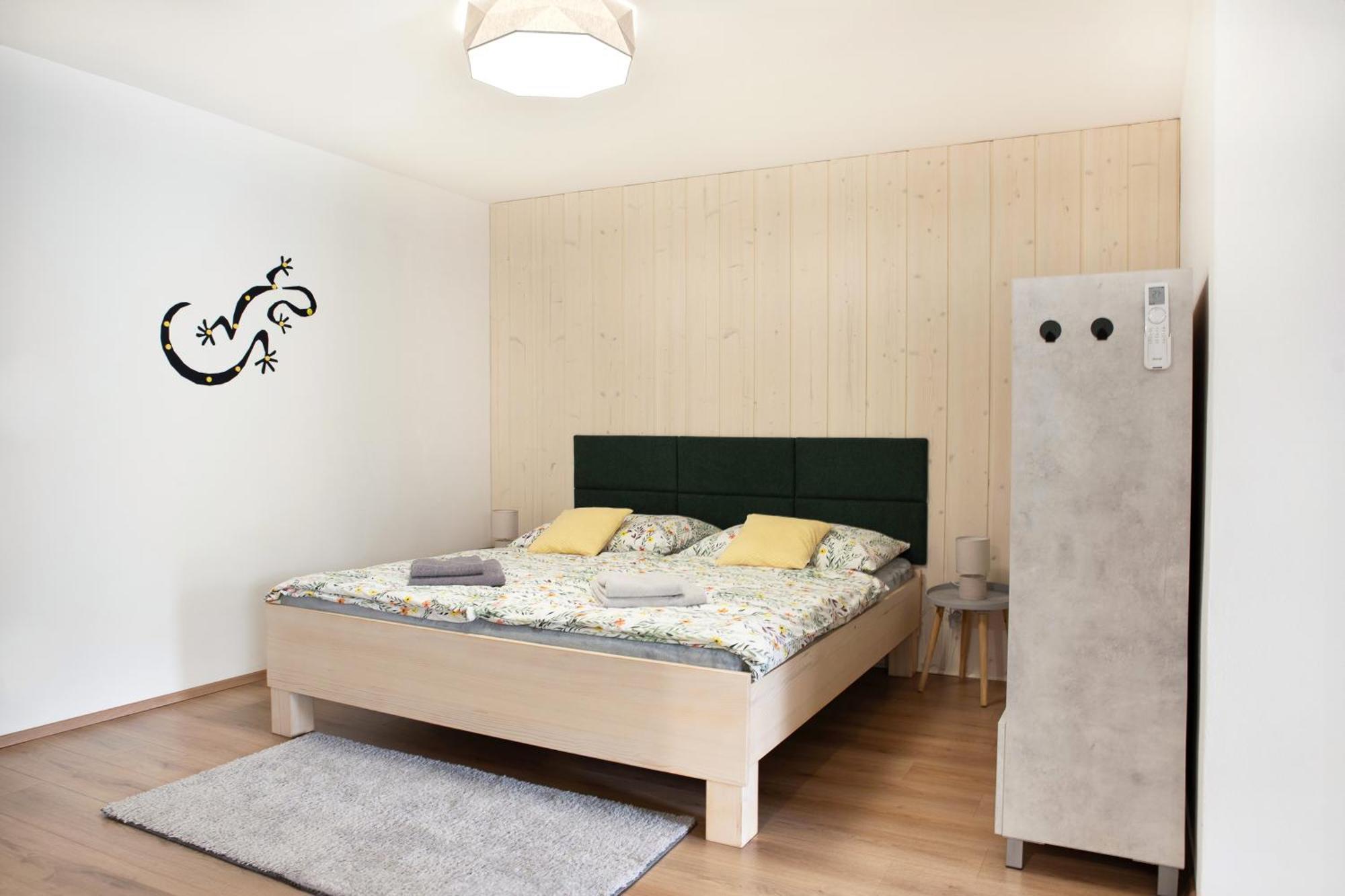 Apartman Mloci Udoli • Podyji Зноймо Экстерьер фото