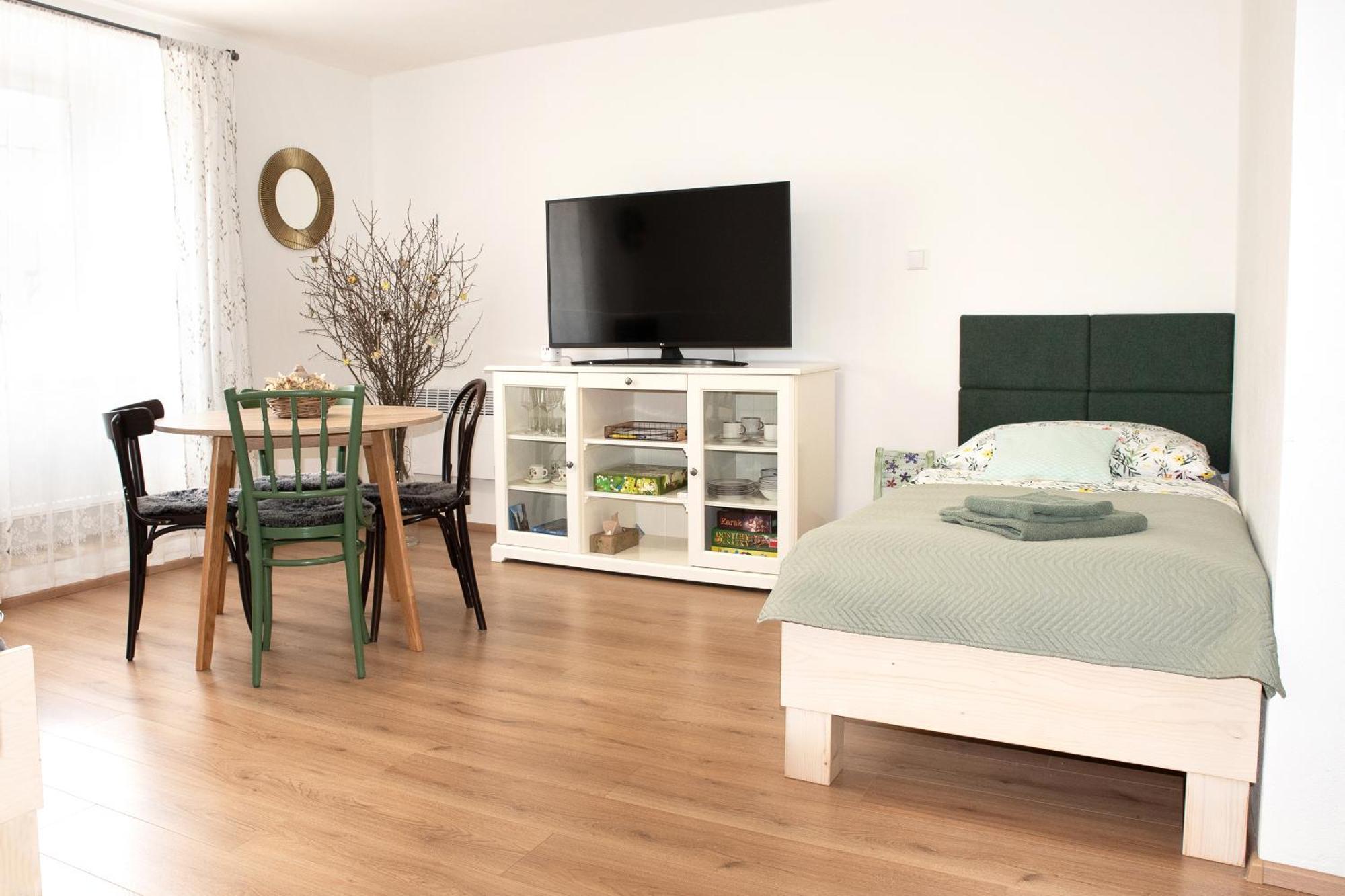 Apartman Mloci Udoli • Podyji Зноймо Экстерьер фото